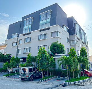 Golden Tulip Oniru