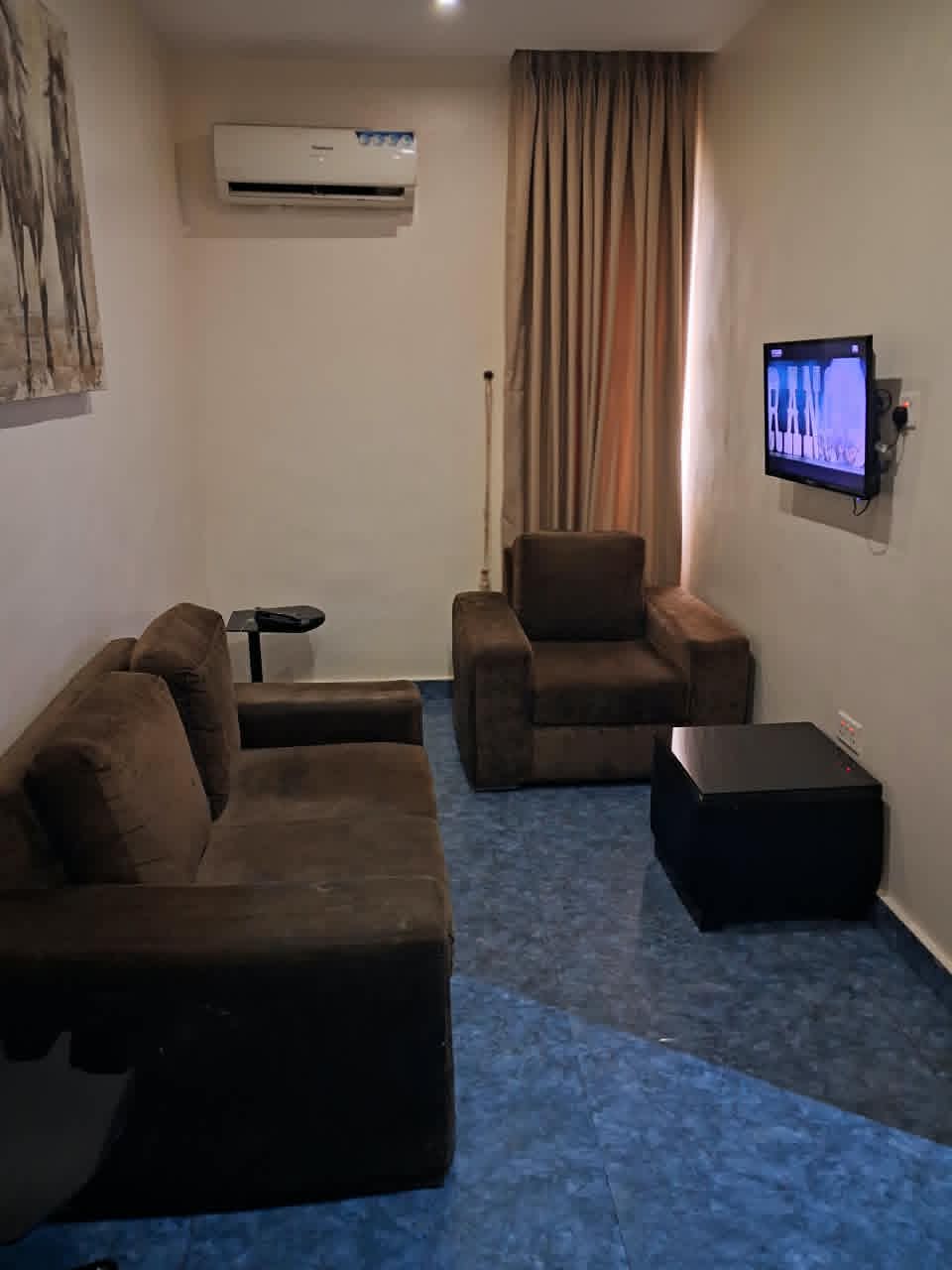 Diplomat Room