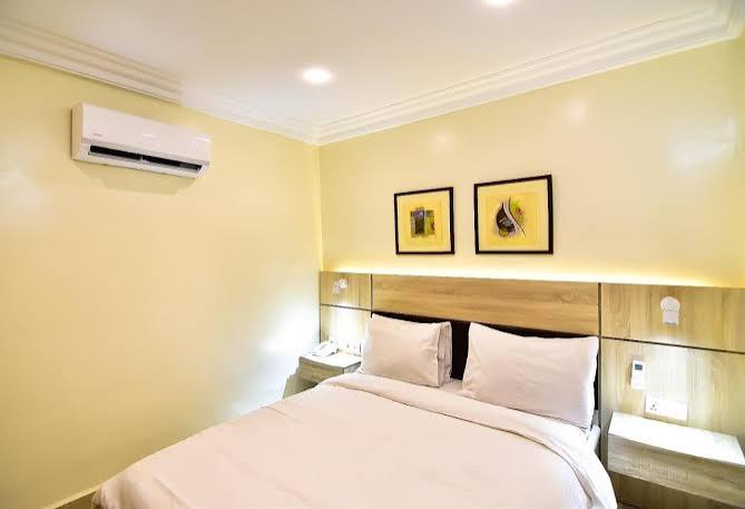 Pearl Gate Hotel