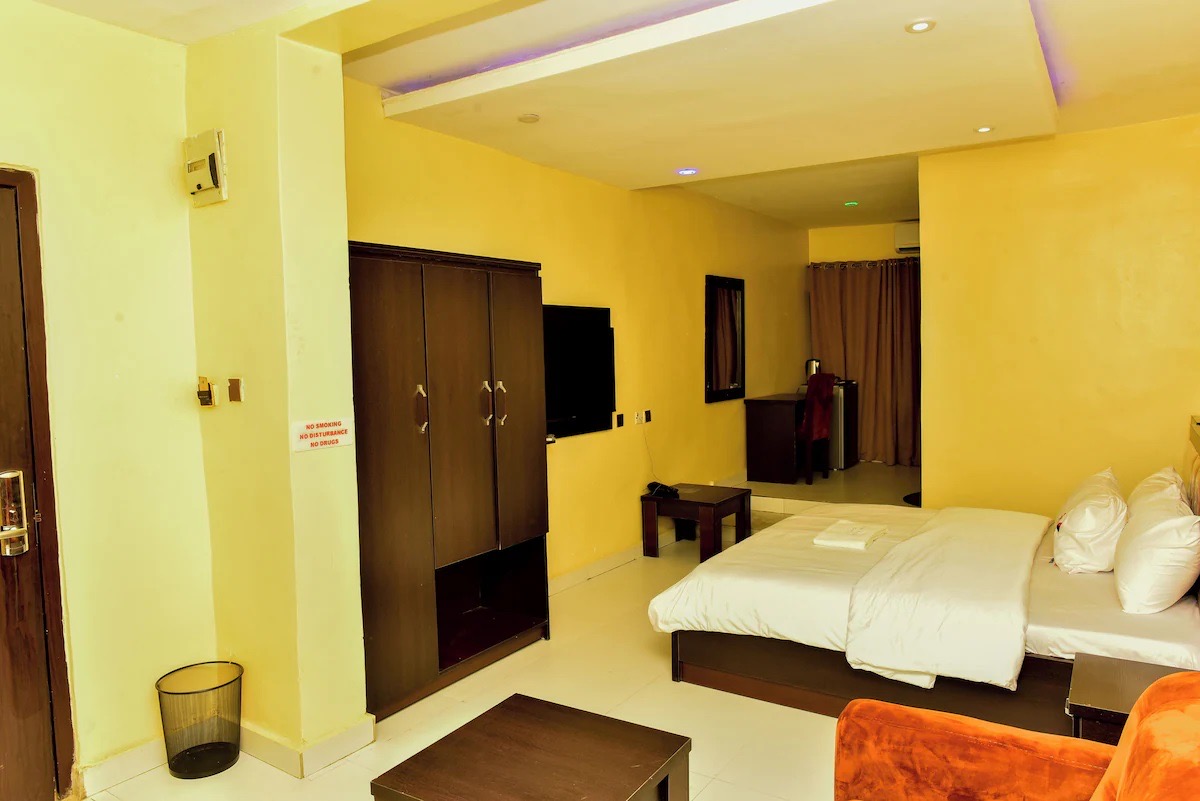 Executive Room