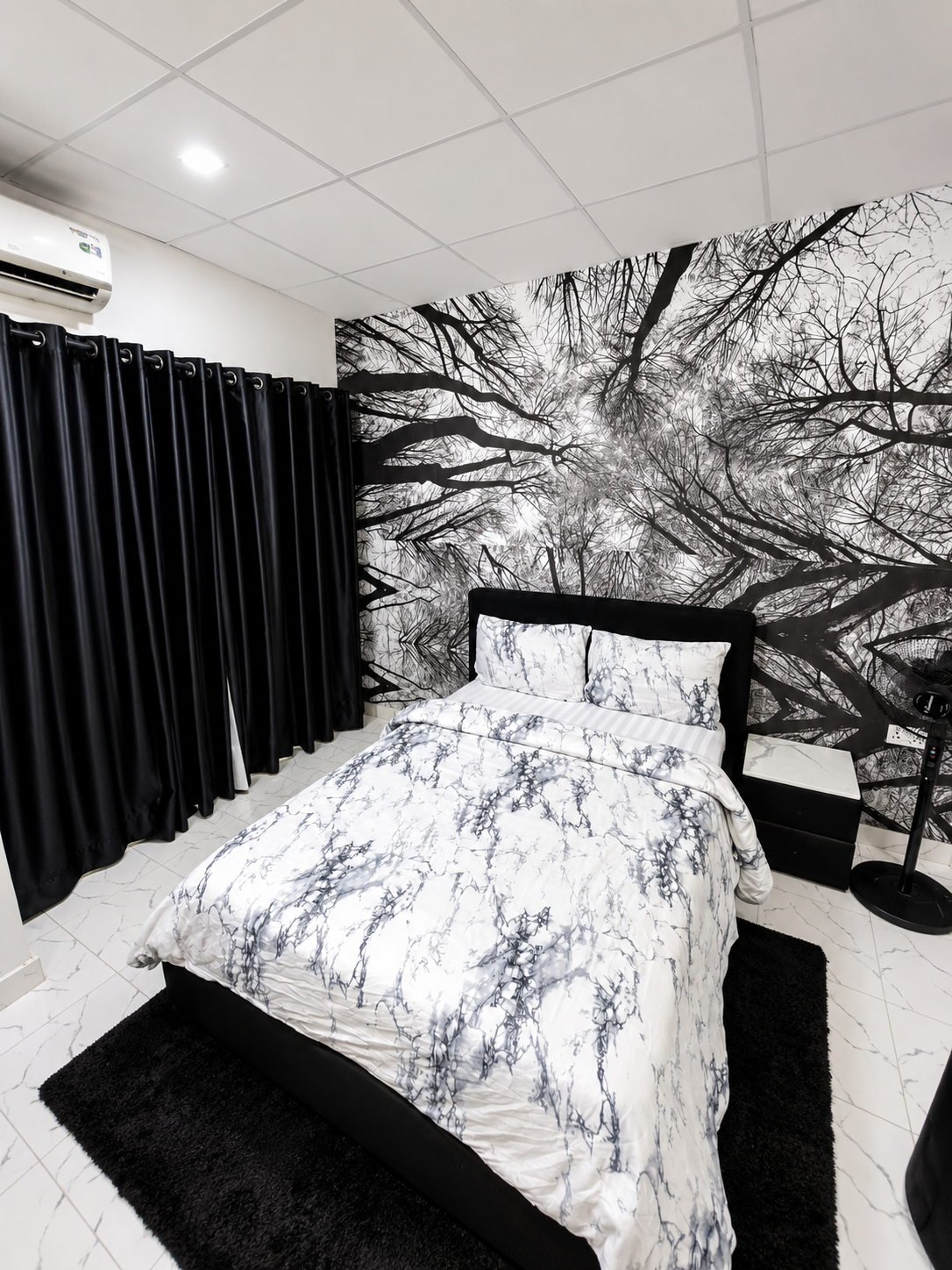 One Bedroom Deluxe Apartment
